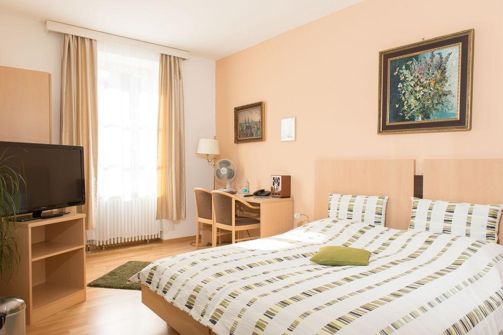 Hotel Am Friedrichsbad Baden-Baden Exterior photo
